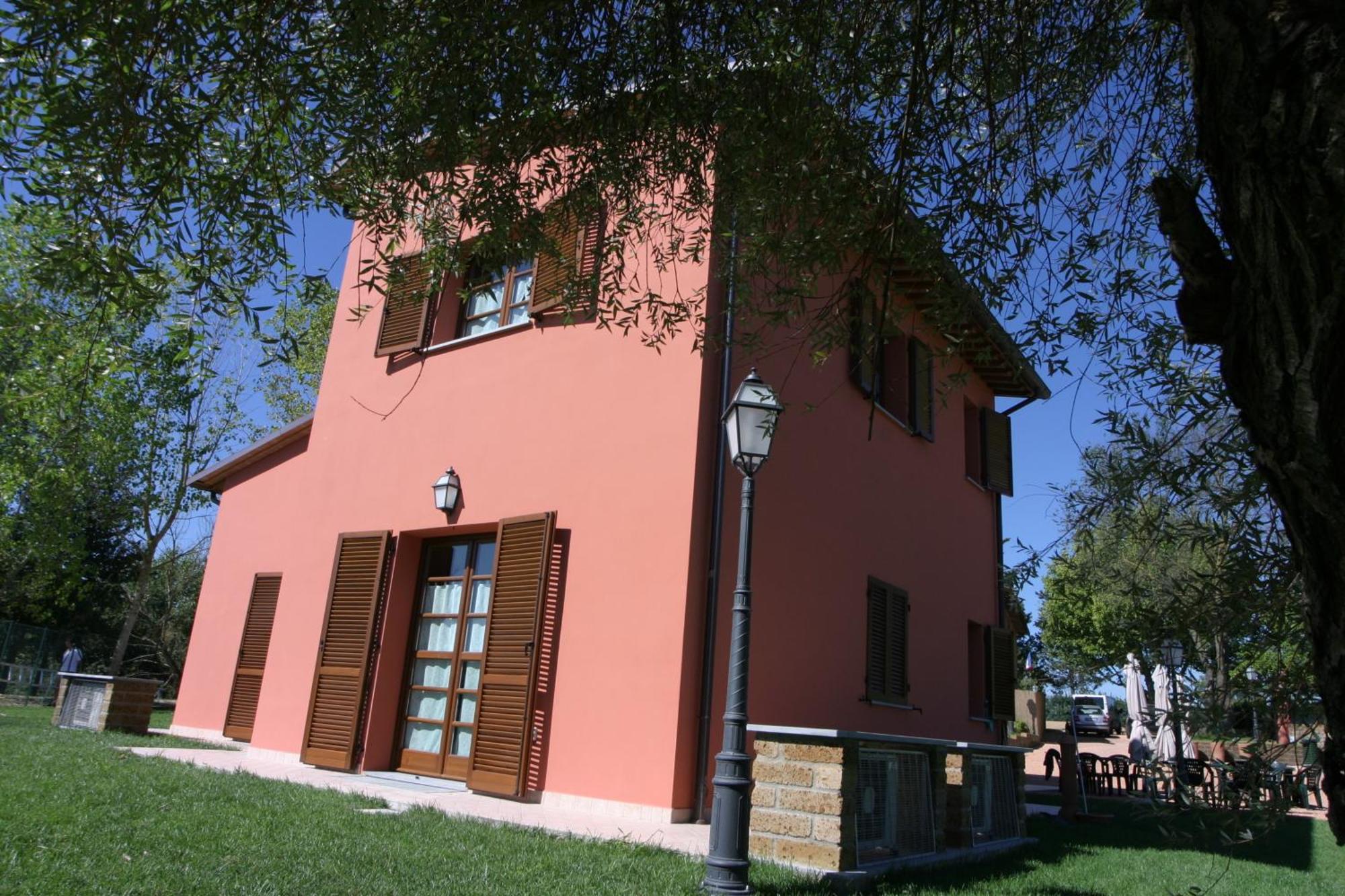La Bettola Tavern Rooms Restaurant Montopoli in Val dʼArno Εξωτερικό φωτογραφία