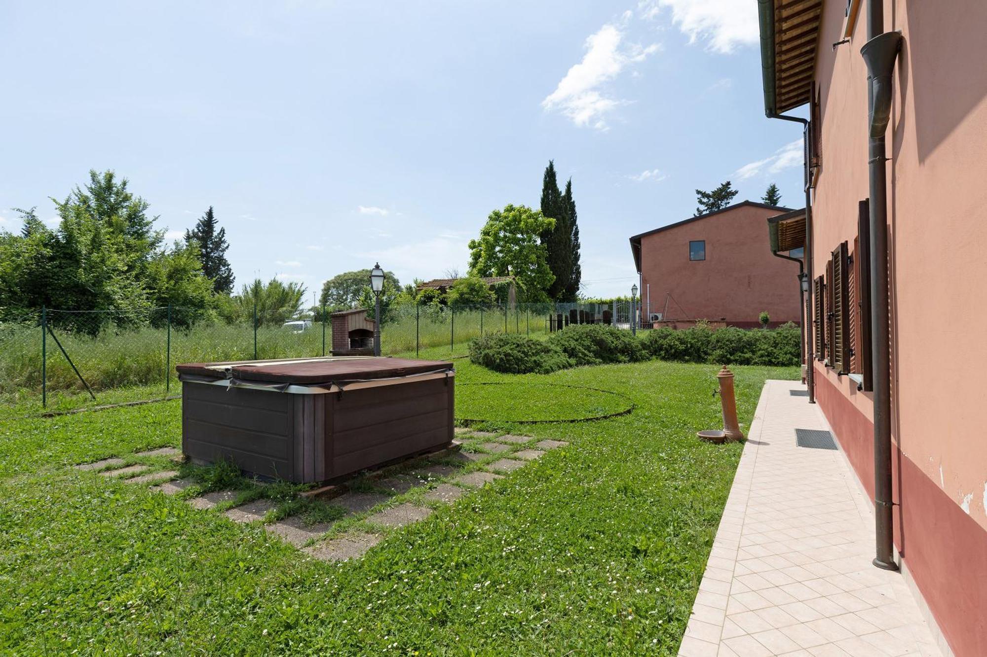La Bettola Tavern Rooms Restaurant Montopoli in Val dʼArno Εξωτερικό φωτογραφία
